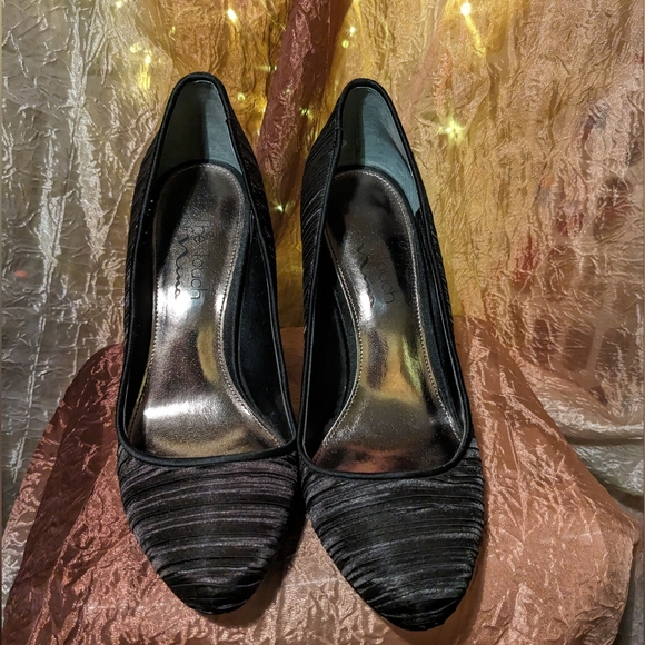 The touch of Nina heels - Picture 2 of 4